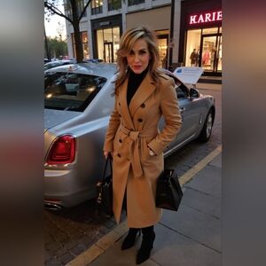 Like this listing! ❤️ Luxury and Designer Bags & Wallets